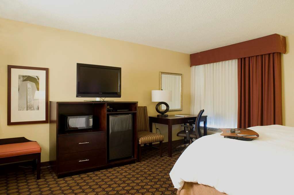Hampton Inn Starkville Bilik gambar