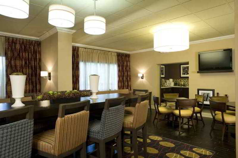 Hampton Inn Starkville Restoran gambar